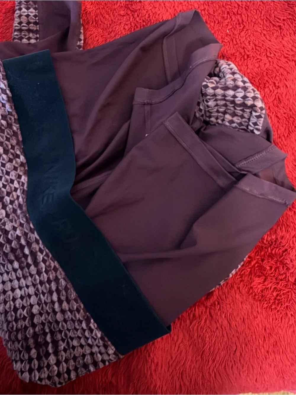 Nike Pro Hyperwarm Textured Knit Leggings Plum / Black XL⁠